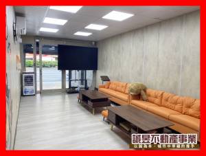 誠昱/中正南路鹽行夜市旁.